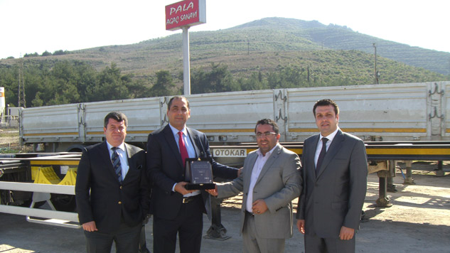 Akran Lojistik filosuna 10 Otokar Konteyner Taşıyıcı Yarı Römork