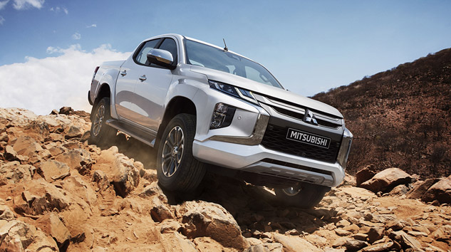 Yenilenen Mitsubishi L200 Etkileyici Yüzünü Gösterdi