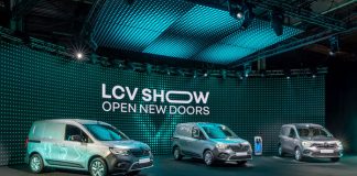 Renault Yeni Hafif Ticari Araç Modellerini Tanıttı