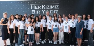 Mercedes-Benz Türk’ün Yıldız Kızları İstanbul’da Bir Araya Geldi