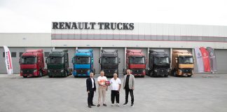 KGL Filosunu 41 ADR’li Renault Trucks Çekiciyle Güçlendirdi
